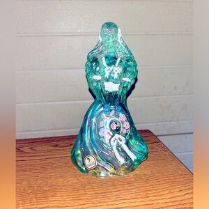 Fenton Limited Edition Handpainted Southern Belle